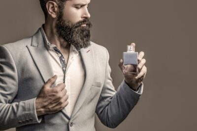 Ingredientes que no faltan en los mejores perfumes de las celebridades masculinas