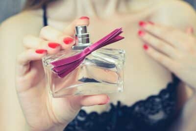 Aroma de diseñador: 5 Joyas olfativas femeninas creadas por casas italianas