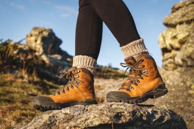 Dr. Martens vs Clarks: diferencias clave para elegir las mejores botas