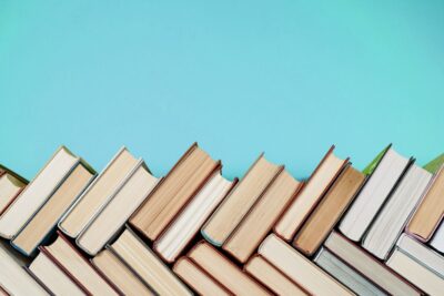 Los 15 libros de economía más recomendados para entender y aplicar conceptos clave