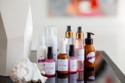Descifrando el INCI: Guía para elegir cosméticos seguros