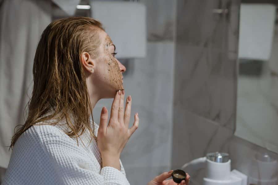 Exfoliante facial de café natural