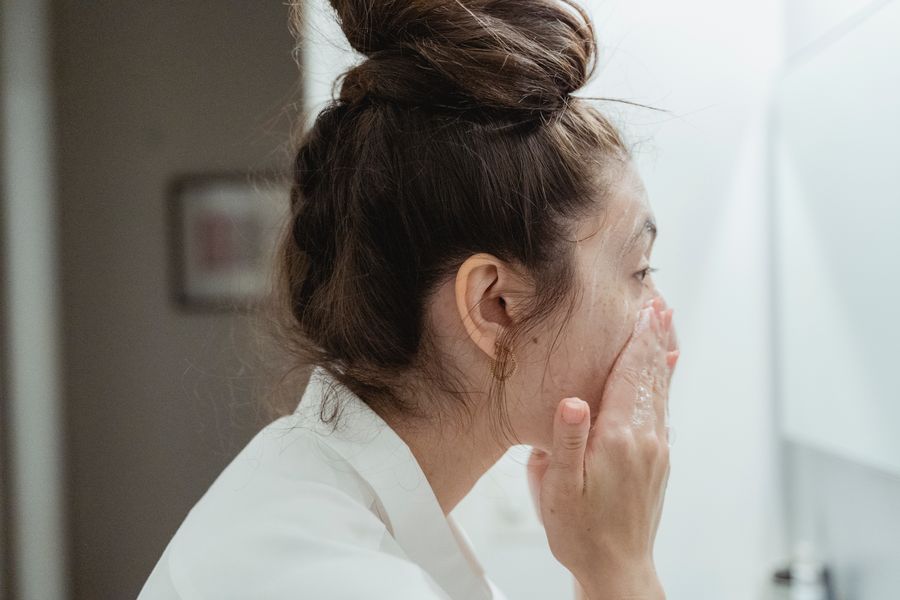 Rutina facial para acné sin irritación