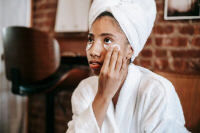 Descubre la doble limpieza facial: tu aliado para una piel perfecta