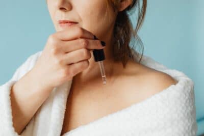 Como introducir el Retinol en tu rutina facial para optimizar sus resultados 