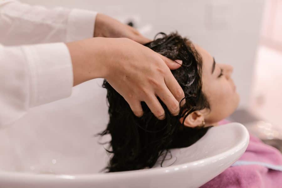 Lavado profesional para combatir el frizz